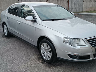 2005 Volkswagen Passat B6, серебристый, 649000 рублей, вид 1