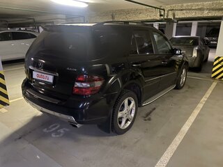 2007 Mercedes-Benz M-Класс 500 II (W164), чёрный, 3000001 рублей, вид 1