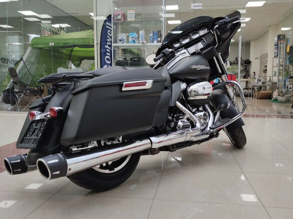 2017 Harley-Davidson Street Glide, чёрный - вид 4