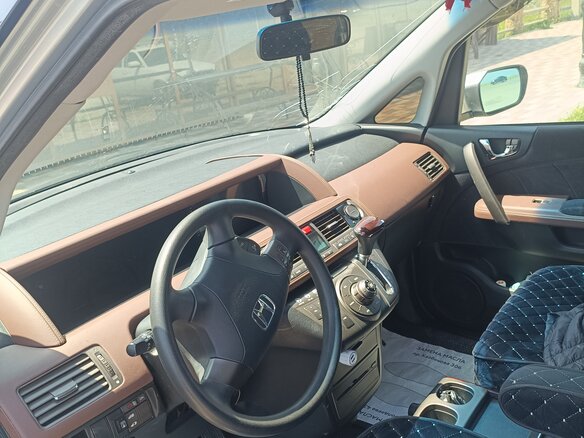 2006 Honda Elysion I, серебристый, 1600000 рублей - вид 5