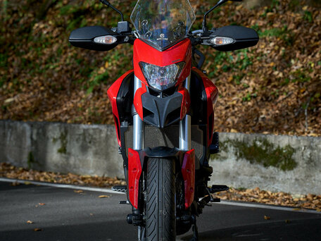 2015 Ducati Hyperstrada, красный, 766000 рублей, вид 3