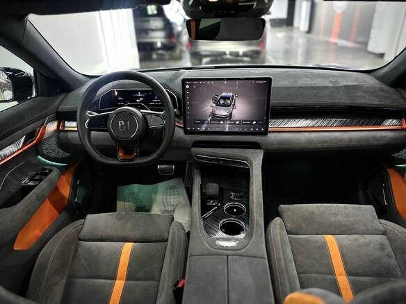 2023 Zeekr 001 100 kWh I, серый, 5800000 рублей - вид 1
