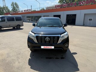 2013 Toyota Land Cruiser Prado 4-speed 150 Series Рестайлинг 1, чёрный, 2800000 рублей, вид 3