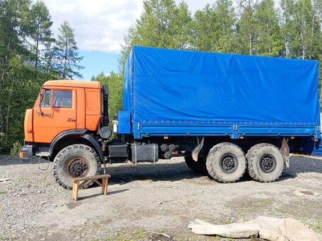 2015 КамАЗ 43118, красный, 5000000 рублей, вид 2