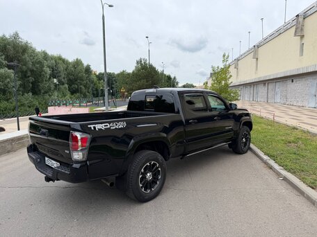 2019 Toyota Tacoma III, чёрный, 4230000 рублей, вид 4