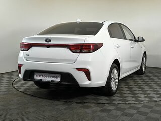2019 Kia Rio IV, белый, 1235000 рублей, вид 4