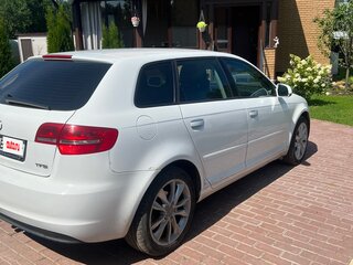 2011 Audi A3 II (8P) Рестайлинг 2, белый, 650000 рублей, вид 4