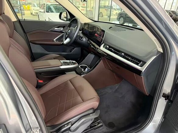 2023 BMW X1 Long 20Li sDrive III (U11/U12), серый, 2900000 рублей - вид 5