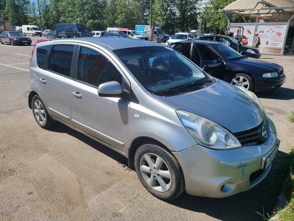 2011 Nissan Note I Рестайлинг, серый, 450000 рублей