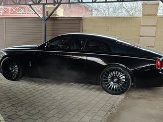 2015 Rolls-Royce Wraith, чёрный, 21000000 рублей, вид 2