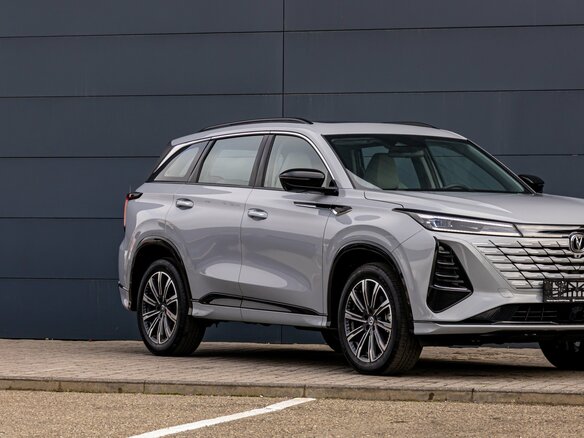 2024 Changan CS75 Plus III, серый, 2495000 рублей - вид 6