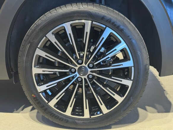 2026 Geely Monjaro I Рестайлинг, чёрный, 4190000 рублей - вид 8