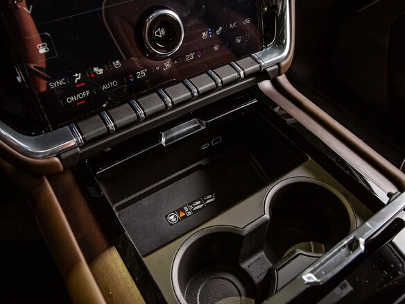 2026 GMC Yukon V Рестайлинг, чёрный, 19948000 рублей - вид 23