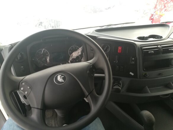 2022 КамАЗ 5490, белый - вид 10