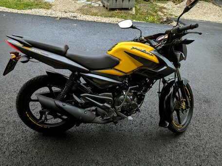 2021 Bajaj Pulsar NS 125, жёлтый, 130000 рублей, вид 5