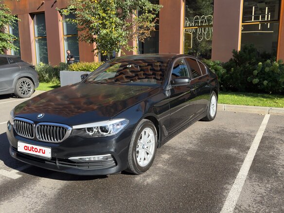 2017 BMW 5 серии 520i VII (G30/G31/G38), чёрный, 2950000 рублей - вид 1