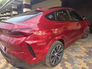 2021 BMW X6 40i III (G06), пурпурный, 7800000 рублей, вид 1