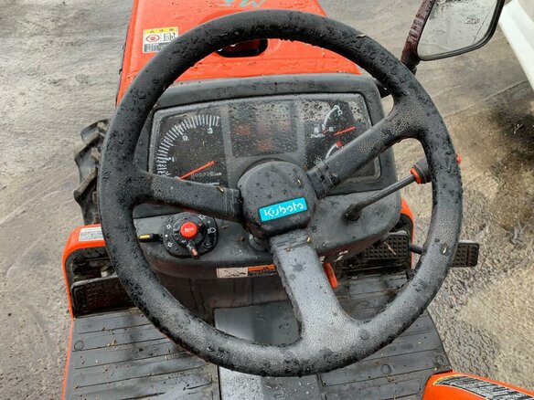 2005 Kubota Aste, красный, 550000 рублей - вид 5