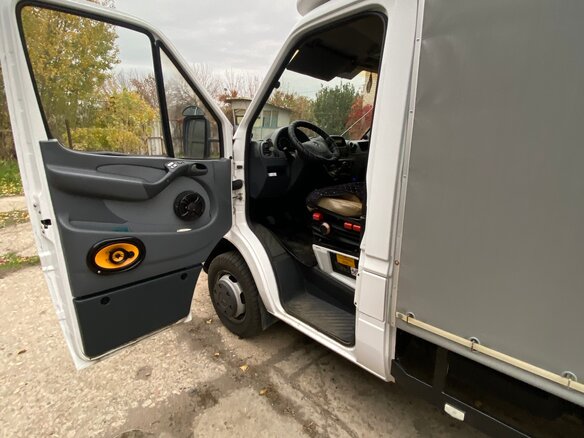 2002 Mercedes-Benz Sprinter, белый, 2000000 рублей - вид 8