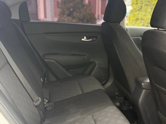 2019 Kia Rio IV, белый, 1300000 рублей - вид 12