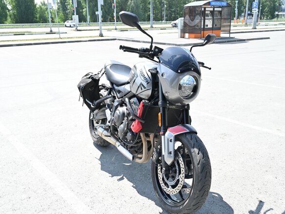 2022 Triumph Trident 660, чёрный, 910000 рублей
