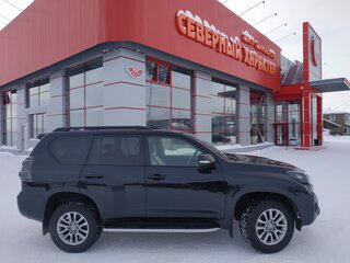 2017 Toyota Land Cruiser Prado 150 Series Рестайлинг 1, чёрный, 5000000 рублей, вид 1
