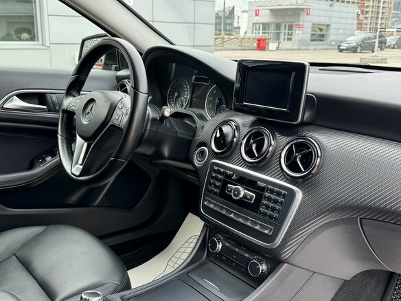 2014 Mercedes-Benz GLA 250 I (X156), чёрный - вид 9