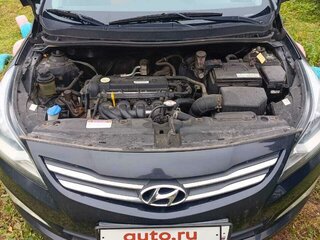 2015 Hyundai Solaris I Рестайлинг, чёрный, 1050000 рублей, вид 2
