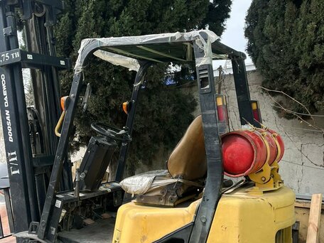 2005 Doosan G18, жёлтый, 500000 рублей, вид 1