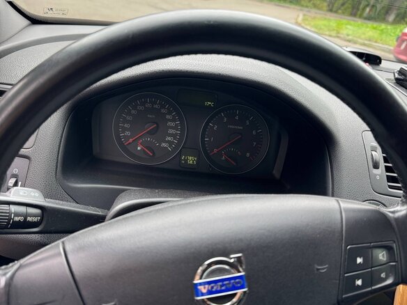 2008 Volvo S40 II Рестайлинг, красный, 800000 рублей - вид 8