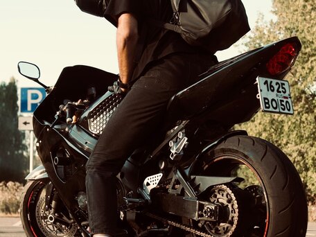 2004 Suzuki GSX-R 1000, чёрный, 450000 рублей, вид 3