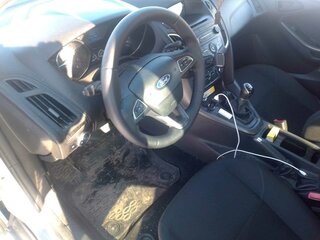 2016 Ford Focus III Рестайлинг, серебристый, 850000 рублей, вид 3