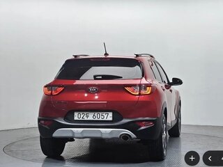 2019 Kia Stonic I, красный, 1442000 рублей, вид 4