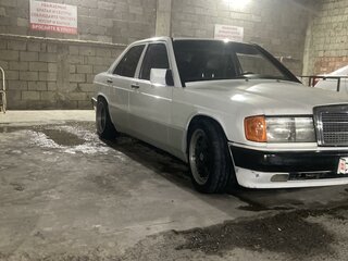 1990 Mercedes-Benz 190 (W201), белый, 575000 рублей, вид 4