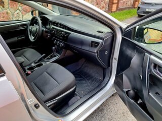 2014 Toyota Corolla XI (E160, E170, E180), серебристый, 1200000 рублей, вид 5