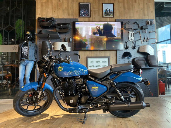 2026 Royal Enfield Shotgun, синий, 723000 рублей