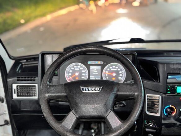 2021 Iveco Daily, белый, 2400000 рублей - вид 1