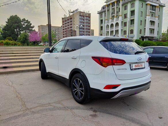 2015 Hyundai Santa Fe III Рестайлинг, белый, 2100000 рублей - вид 7