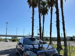 2010 Mercedes-Benz S-Класс 500 V (W221) Рестайлинг, чёрный, 1900000 рублей, вид 3