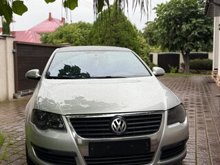 2008 Volkswagen Passat B6, серебристый, 530000 рублей, вид 2