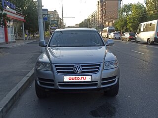 2005 Volkswagen Touareg I, серебристый, 1050000 рублей, вид 5