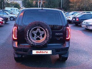 2011 Chevrolet Niva I Рестайлинг, чёрный, 425000 рублей, вид 4