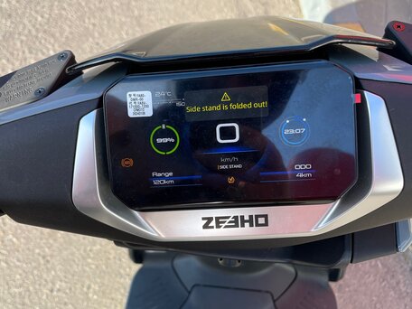 2024 Zeeho AE8 S+, серебристый, 450000 рублей, вид 4