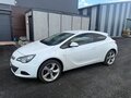 2013 Opel Astra GTC J Рестайлинг, белый, 859000 рублей - вид 1
