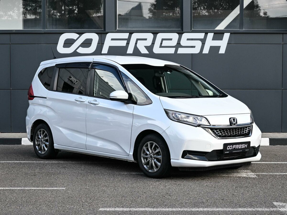 Открыть фотографии: Honda Freed II Рестайлинг