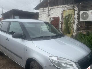 2012 Skoda Fabia II Рестайлинг, серебристый, 300000 рублей, вид 3