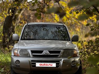 2004 Mitsubishi Pajero III Рестайлинг, серебристый, 570000 рублей, вид 3