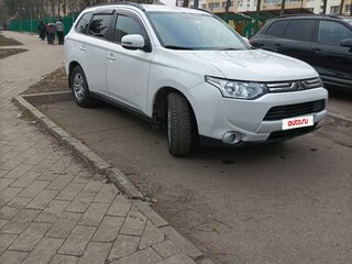 2012 Mitsubishi Outlander III, белый, 1240000 рублей, вид 1