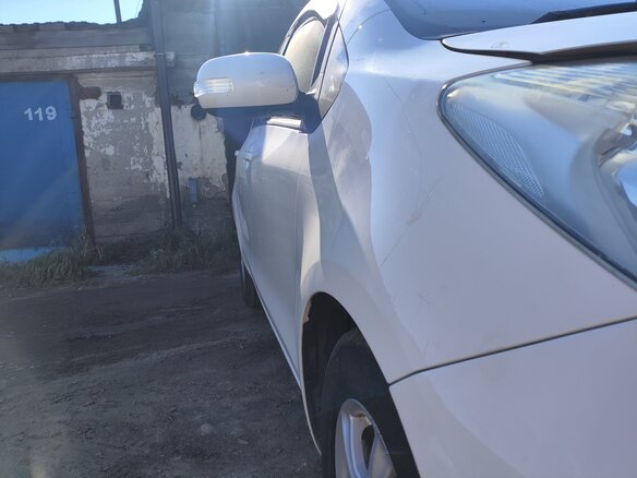 2010 Toyota Vitz II (XP90), белый, 600000 рублей - вид 13