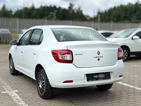 2015 Renault Logan II, белый, 534800 рублей, вид 4
